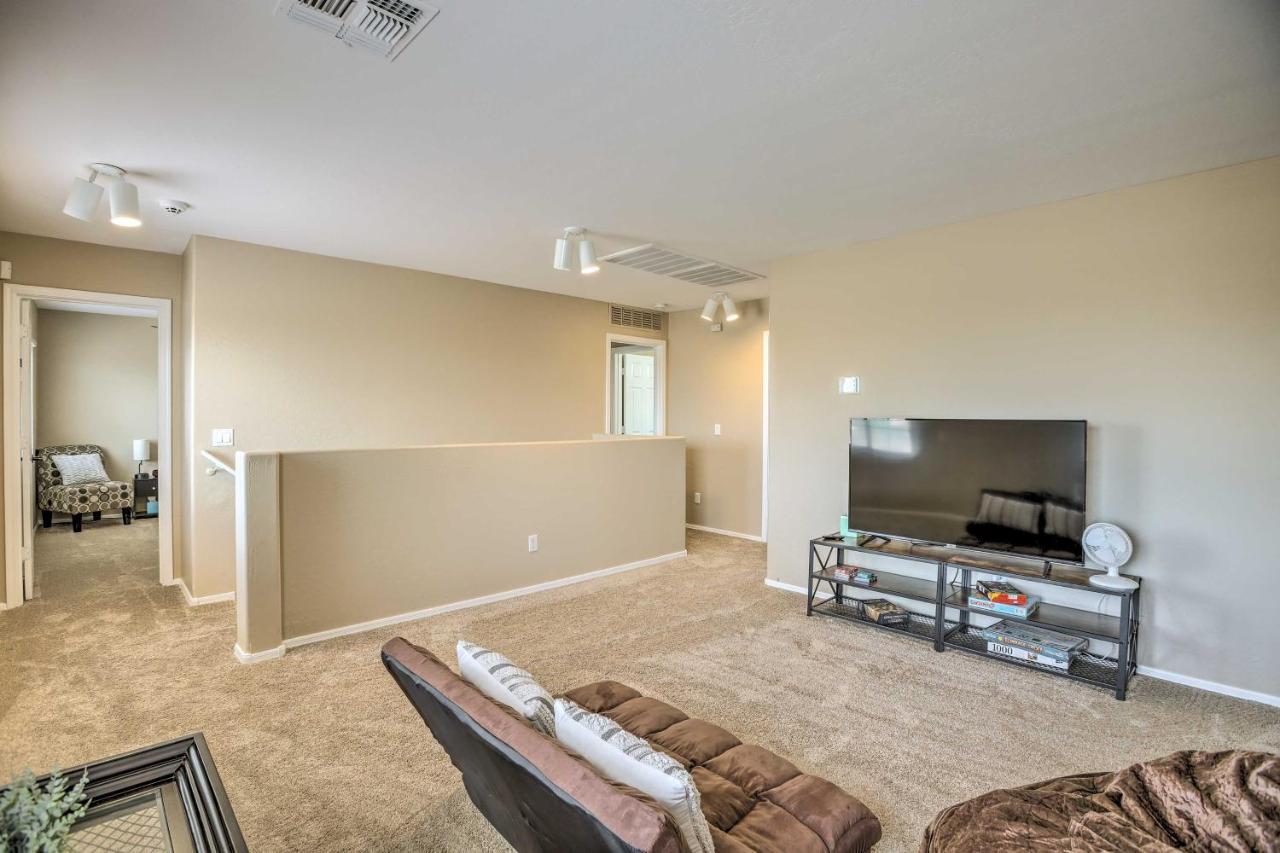 Dreamy El Mirage Oasis Less Than 12 Mi To Golf And Hike Exterior foto
